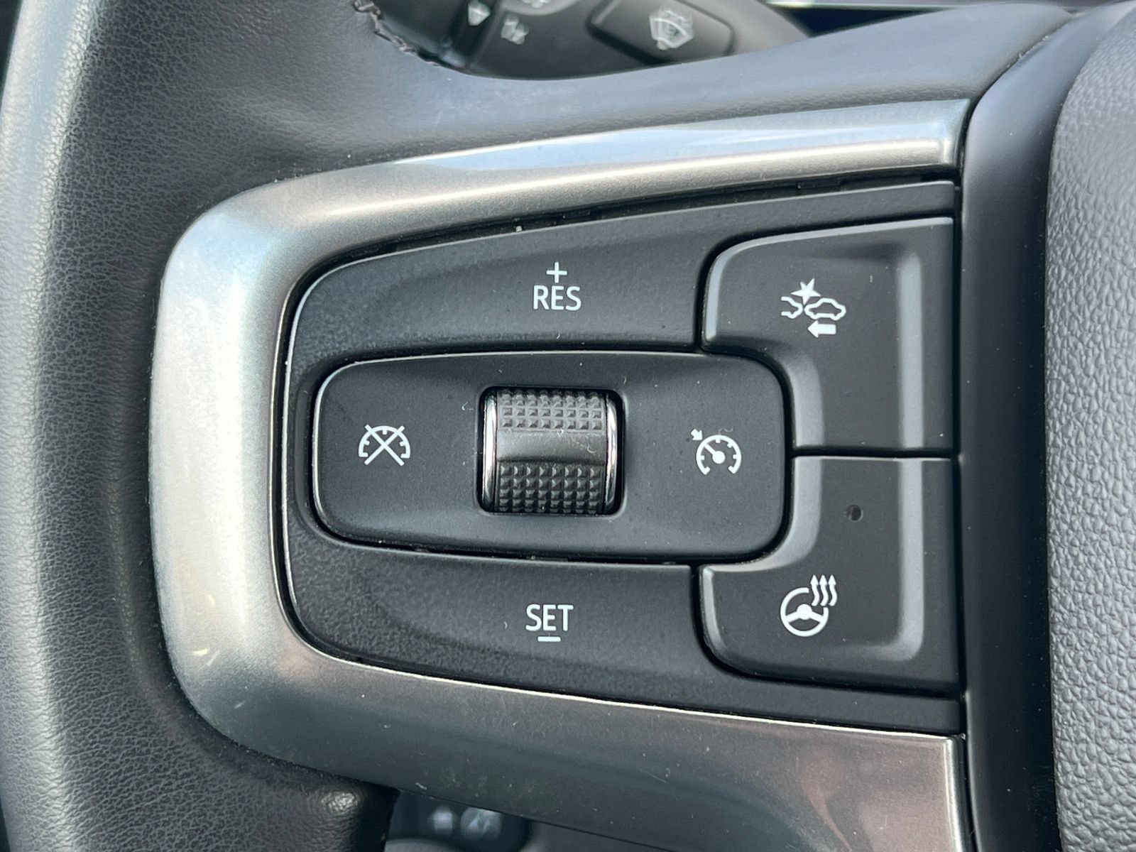 Certified 2024 Chevrolet Silverado 1500 LT AWD/4WD image 23