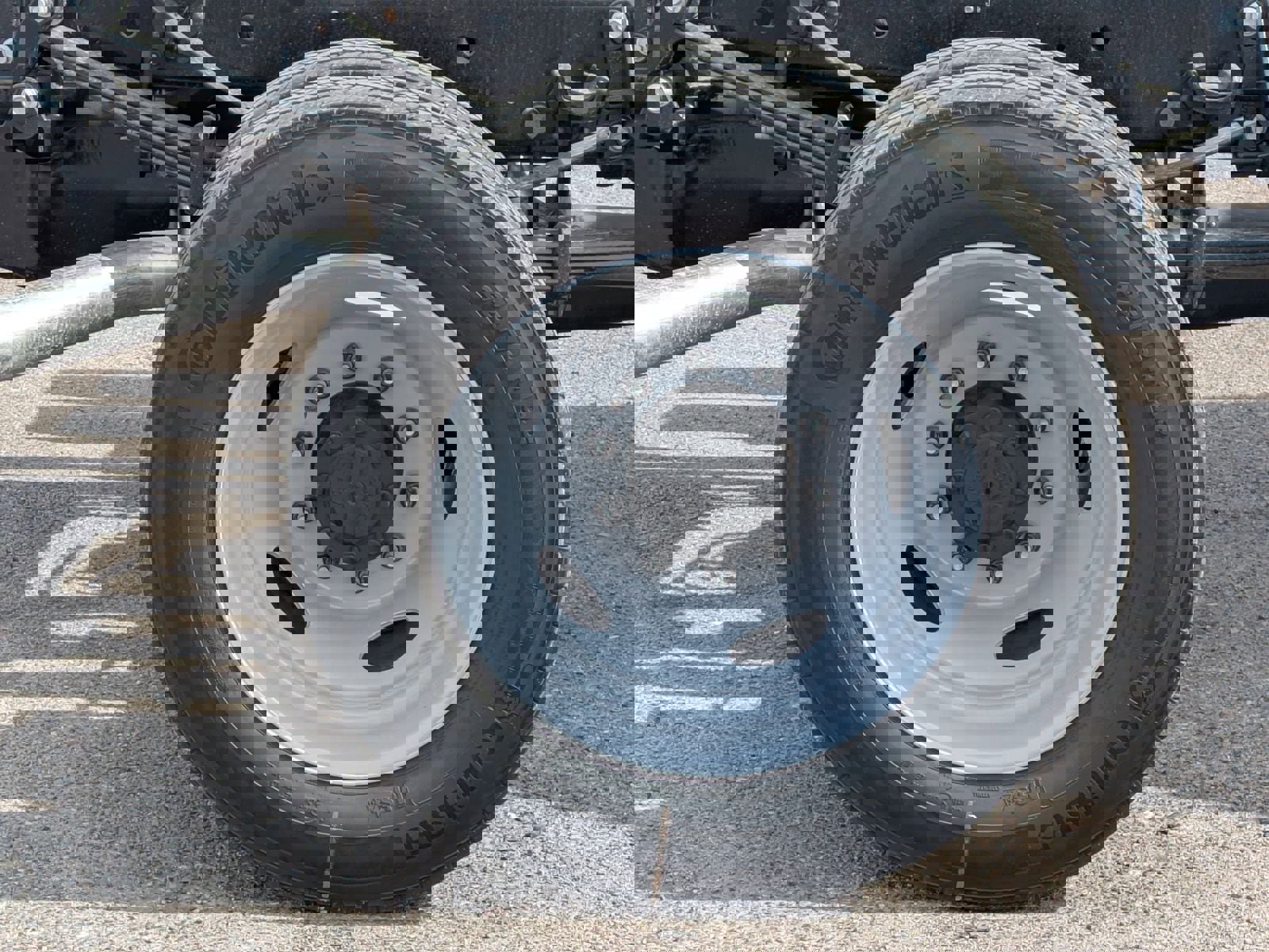 New 2026 Ford F550 4x4 Regular Cab Super Duty image 11