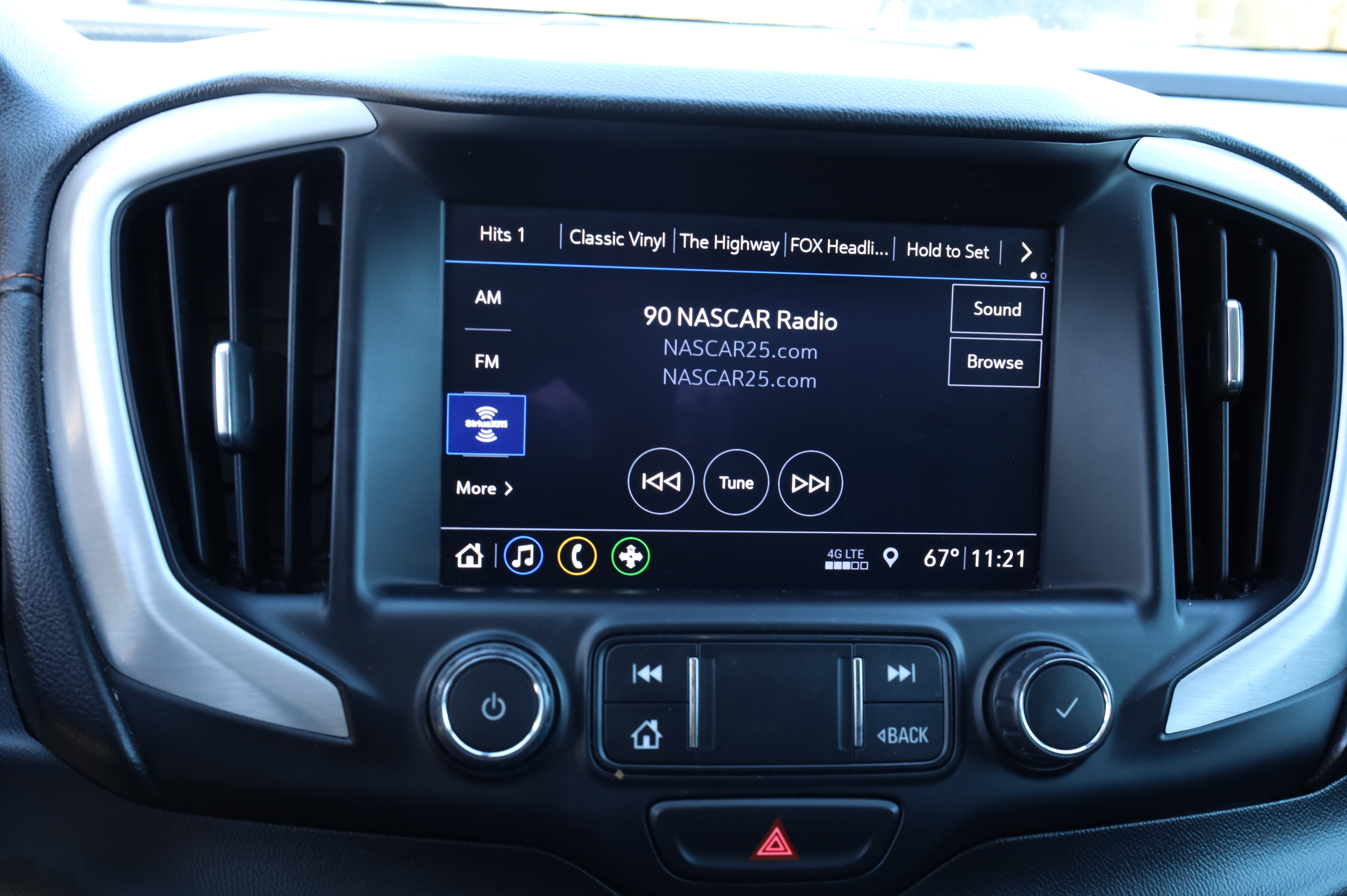 Used 2020 GMC Terrain SLT image 28