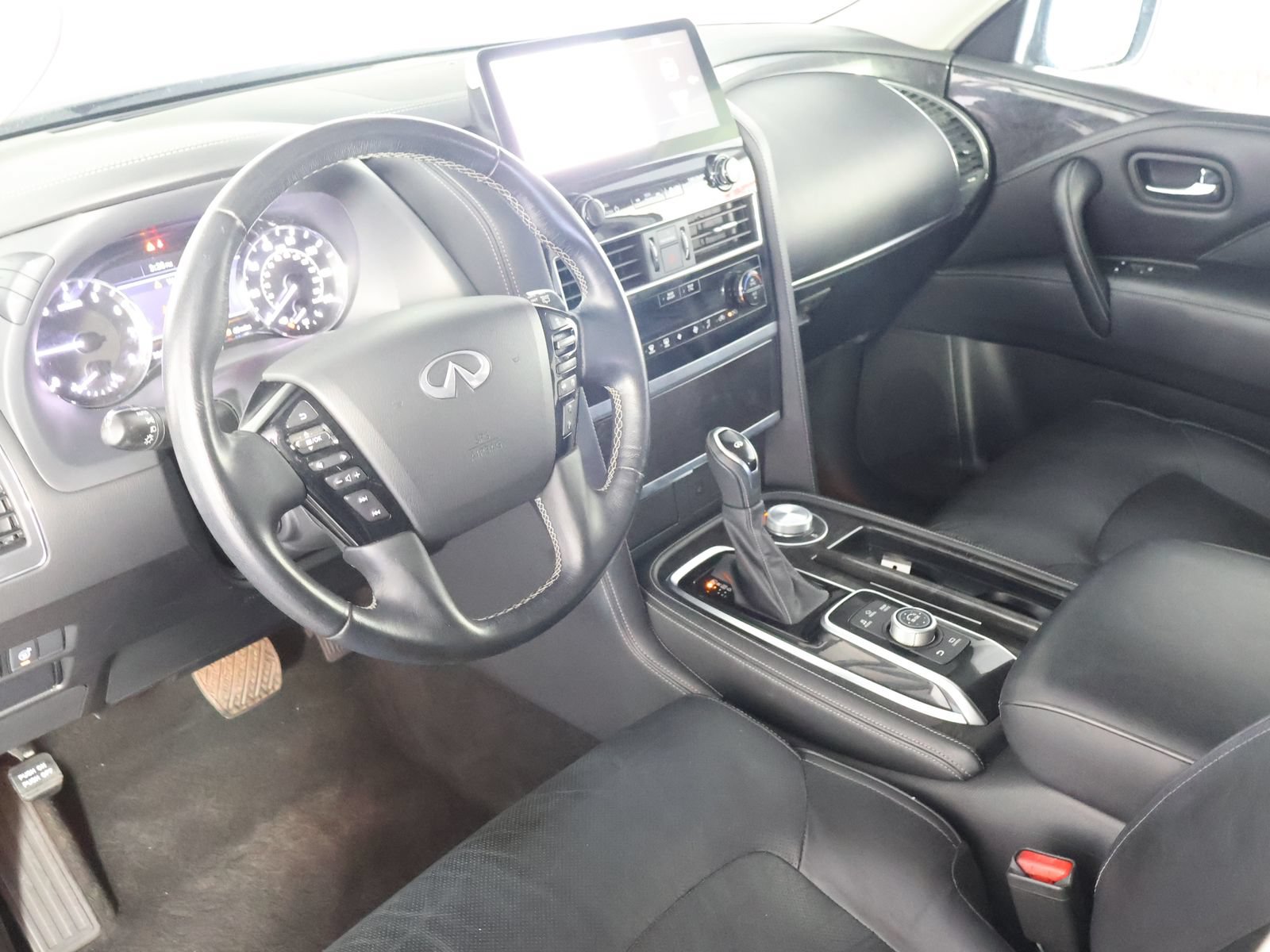 Used 2024 INFINITI QX80 Luxe AWD/4WD image 25