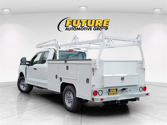 New 2026 Ford F250 XL w/ XL Chrome Package image 5