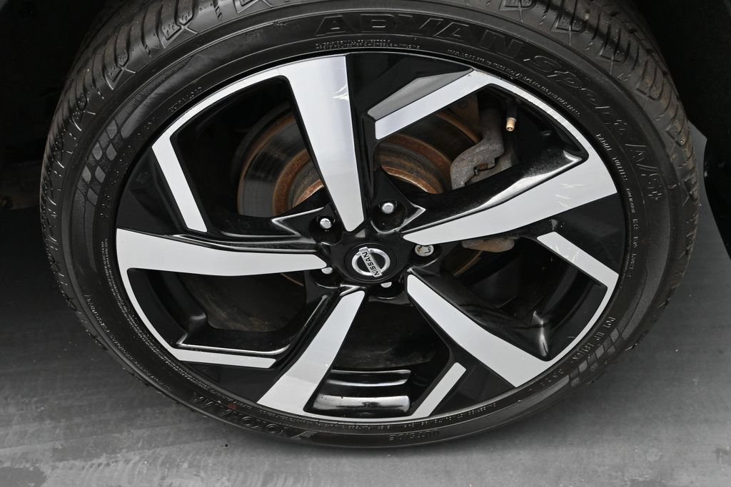 Used 2021 Nissan Rogue Sport SL w/ Premium Package AWD/4WD image 10