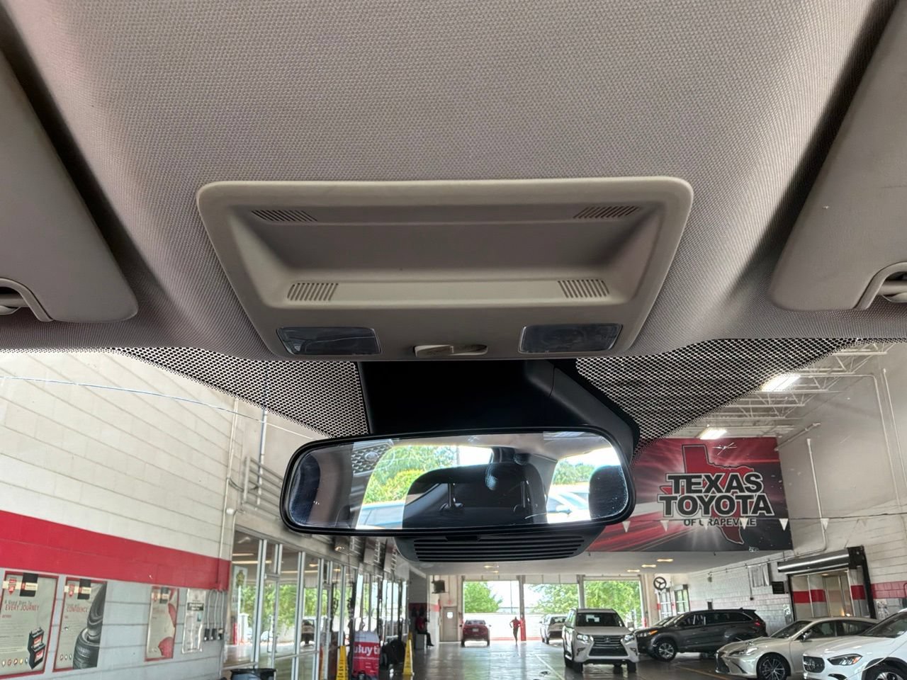 Used 2019 Ford Ranger XL w/ Equipment Group 101A Mid RWD image 12
