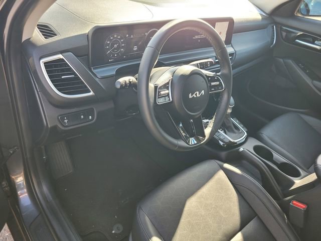 Used 2024 Kia Seltos EX FWD image 9