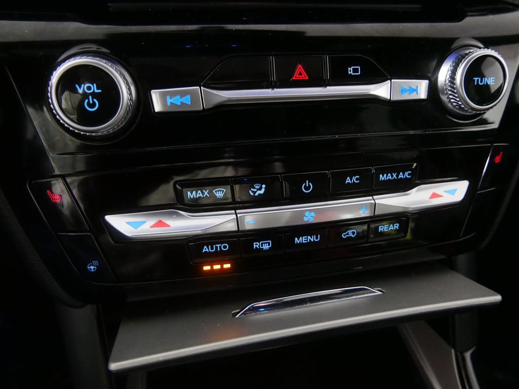 Used 2023 Ford Explorer ST-Line image 27