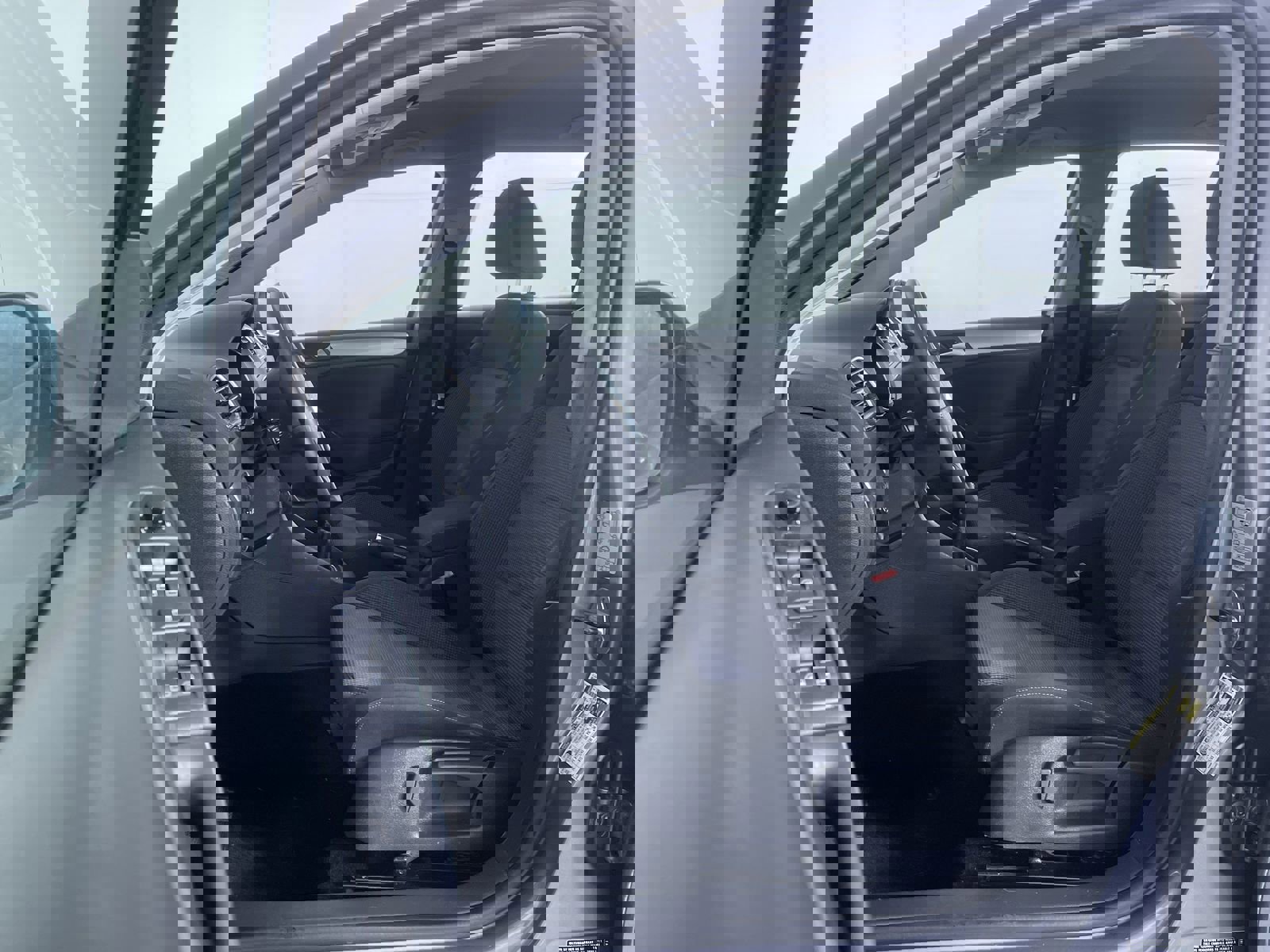 Used 2012 Volkswagen Golf TDI image 14