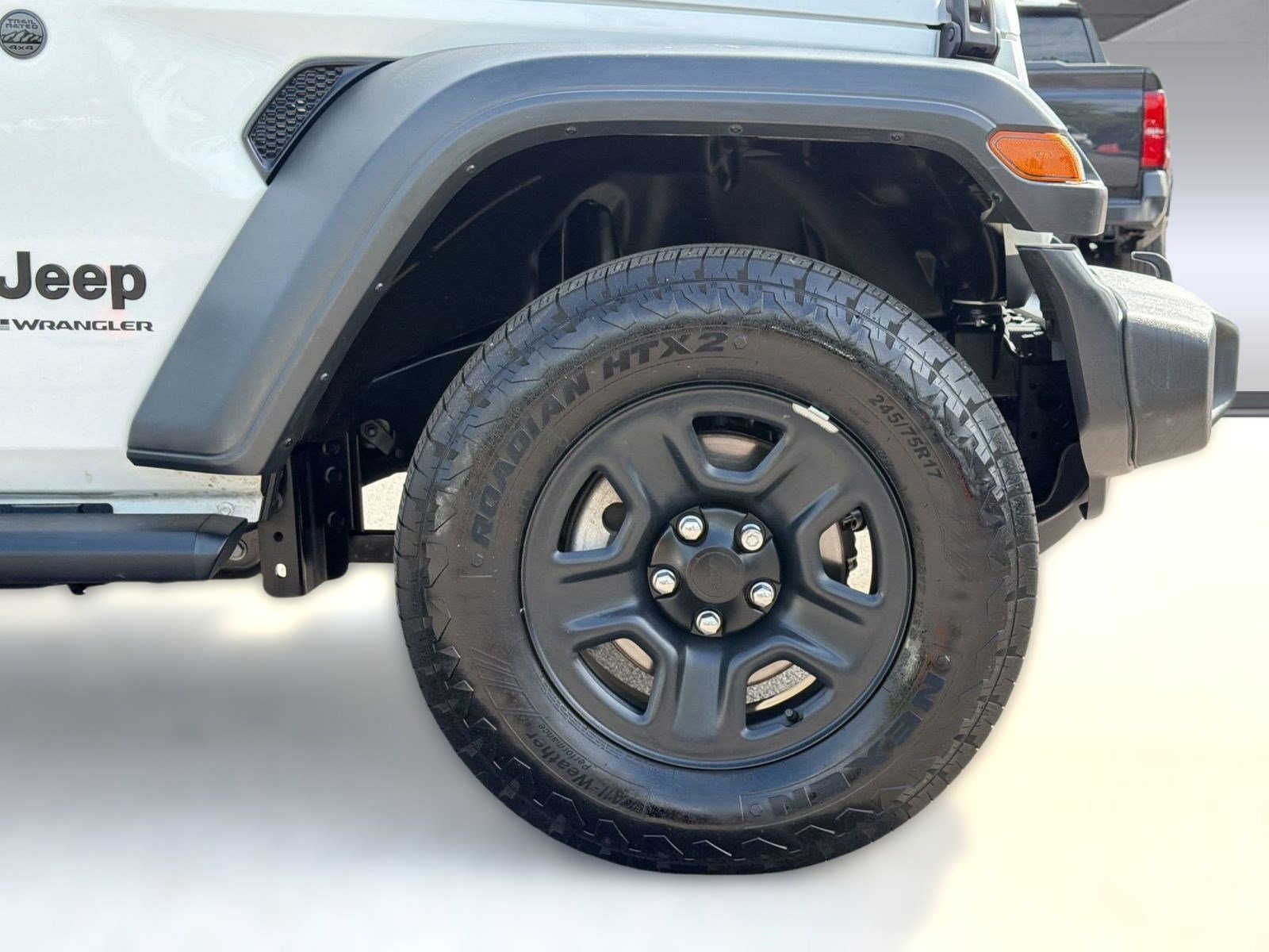 Used 2025 Jeep Wrangler Sport AWD/4WD image 12