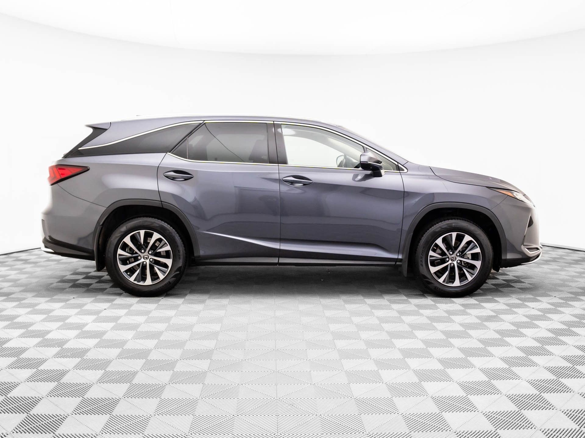Used 2022 Lexus RX 350L Premium w/ Premium Package image 7