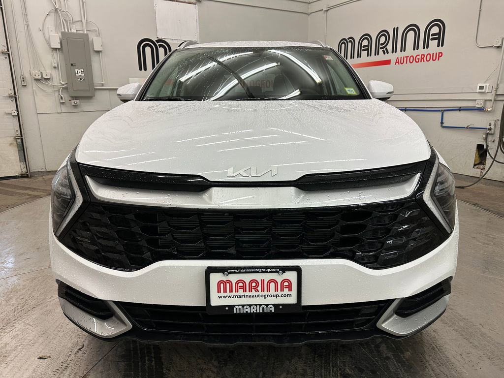 Used 2025 Kia Sportage EX image 12