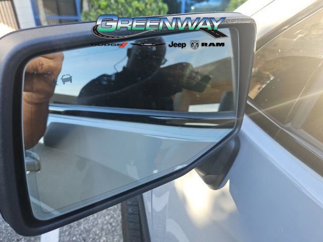 Used 2024 GMC Sierra 1500 AT4 w/ Technology Package AWD/4WD image 28
