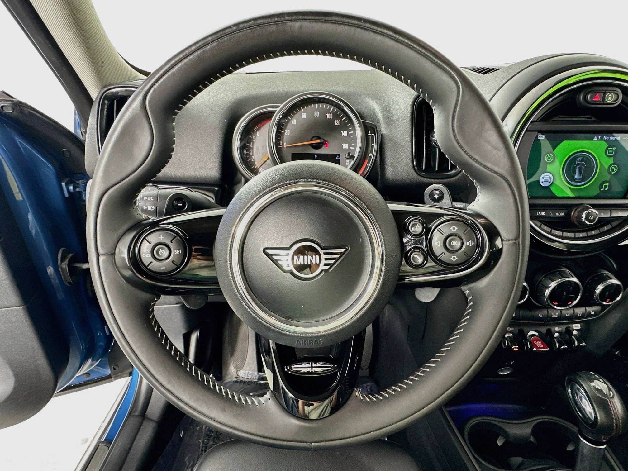 Used 2019 MINI Cooper Countryman S w/ Premium Package FWD image 11