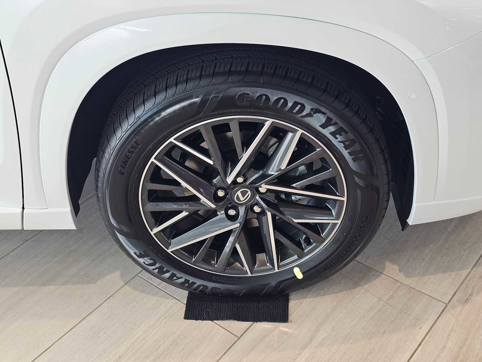 New 2026 Lexus TX 350 FWD image 9
