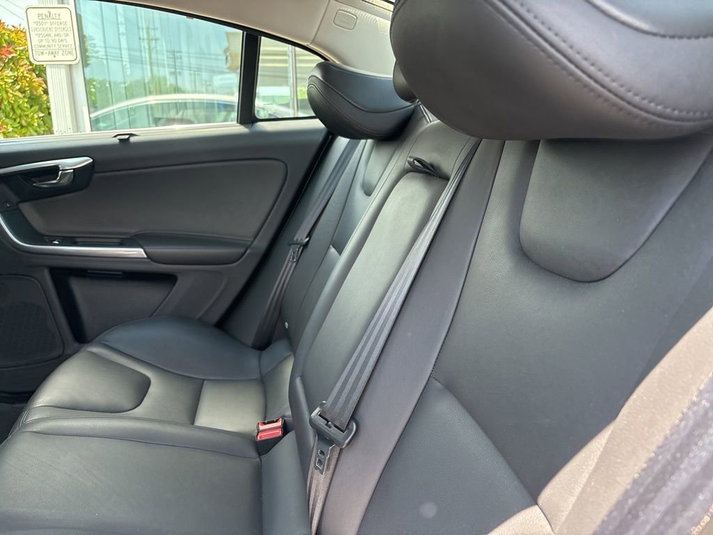 Used 2018 Volvo S60 T5 Inscription Platinum AWD/4WD image 12