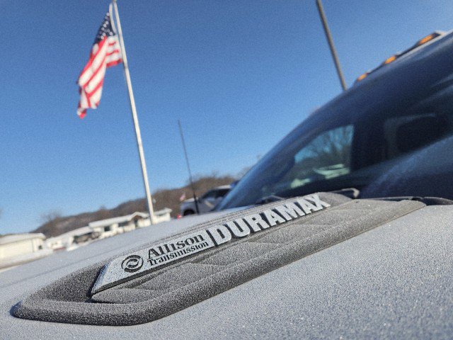 Used 2023 Chevrolet Silverado 3500 High Country w/ Z71 Off-Road Package image 9