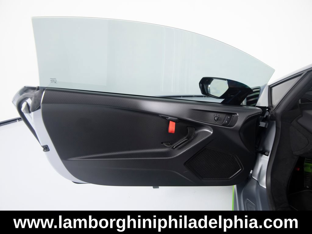 Used 2023 Lamborghini Huracan STO RWD image 10