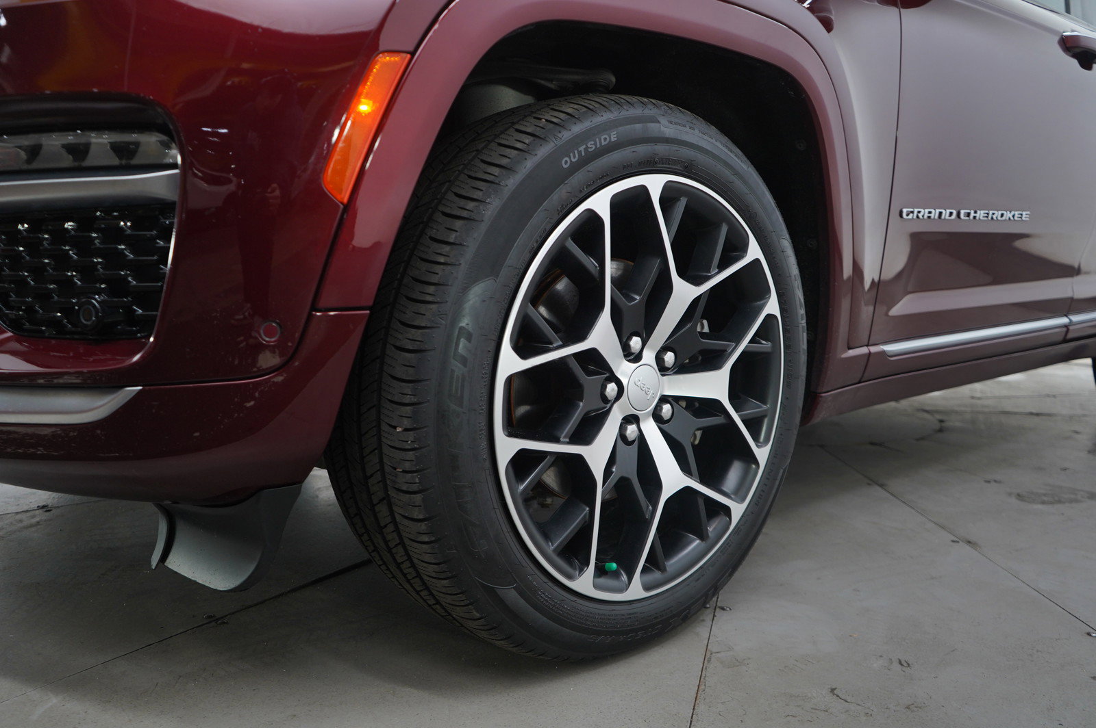 Used 2022 Jeep Grand Cherokee Summit image 24