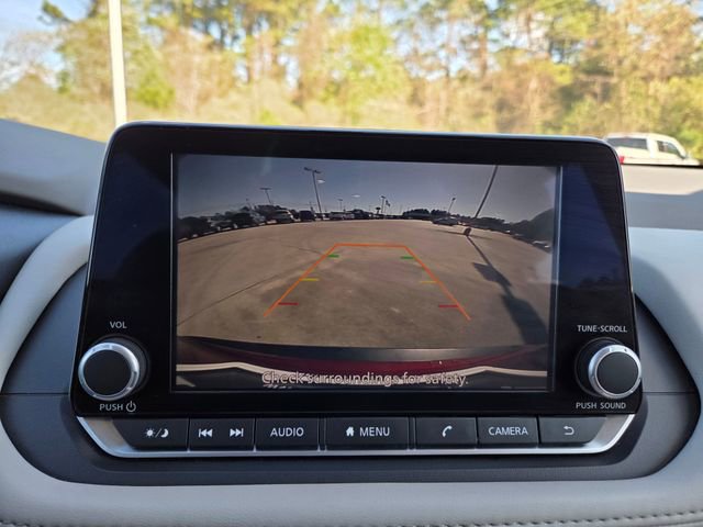 Used 2023 Nissan Rogue SV w/ SV Premium B Package image 24