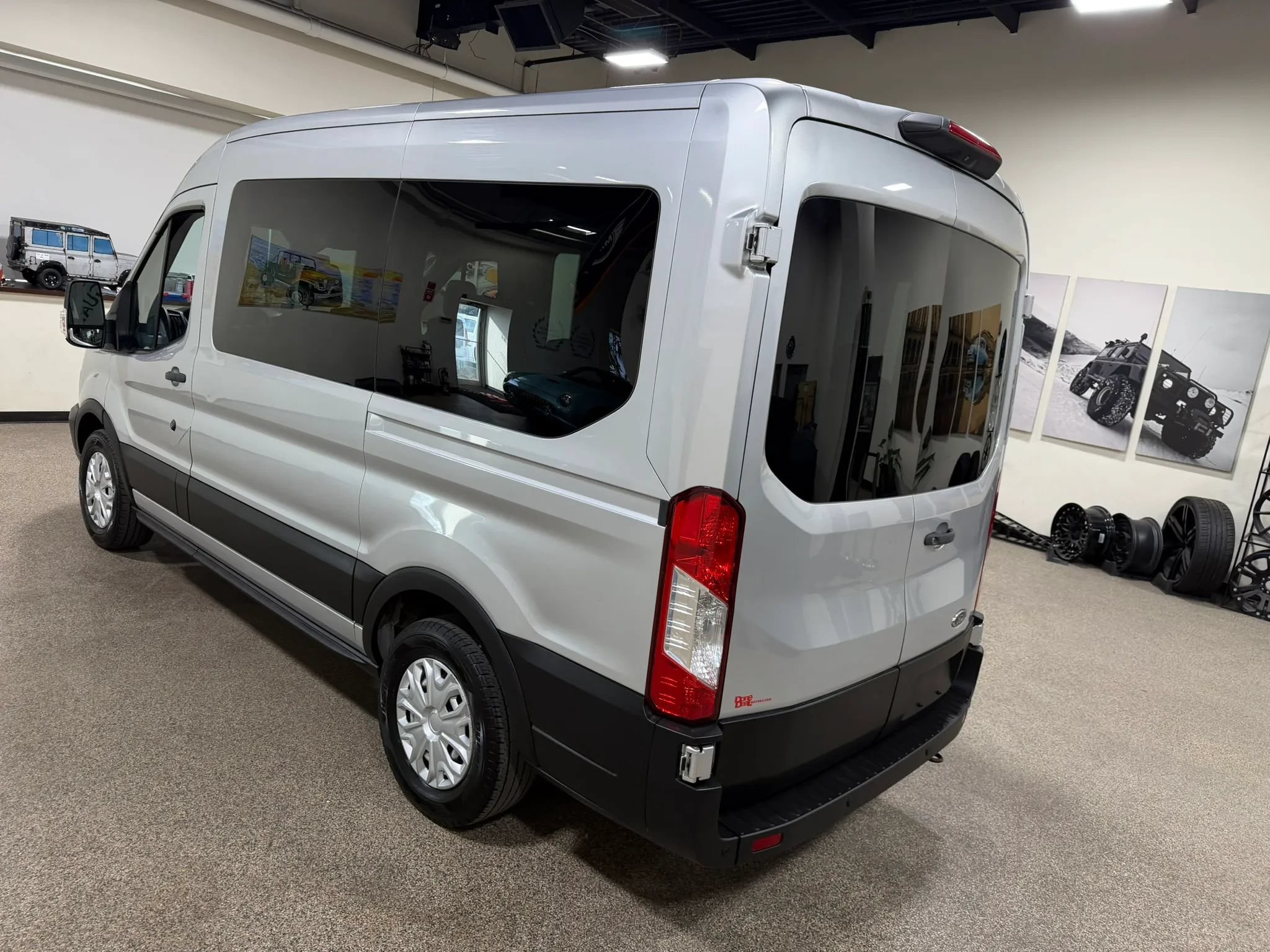 Used 2019 Ford Transit 150 XL RWD image 19