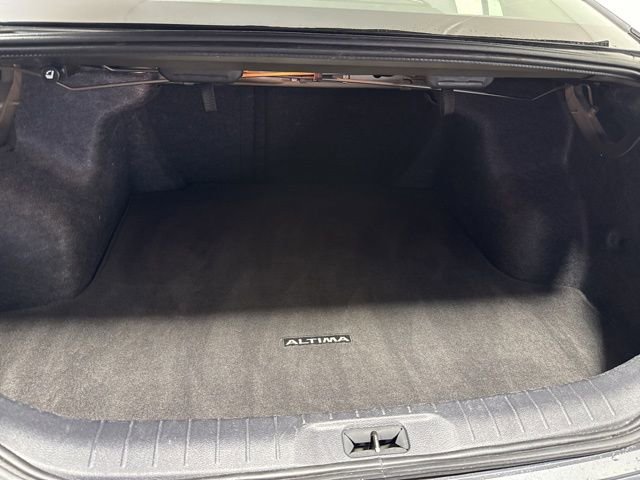 Used 2025 Nissan Altima 2.5 SV image 18