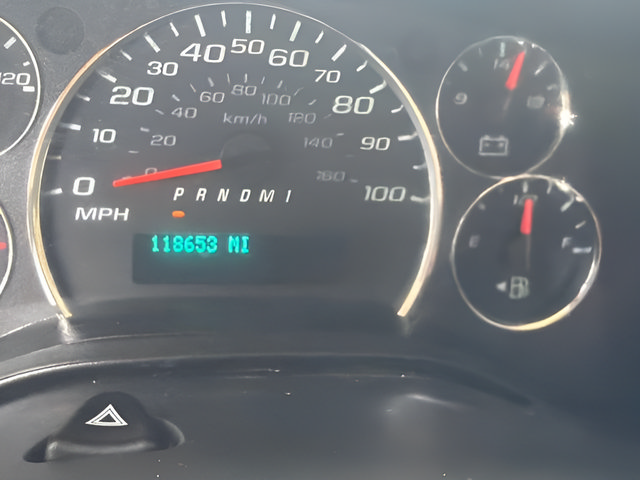 Used 2021 Chevrolet Express 2500 w/ Driver Convenience Package RWD image 15
