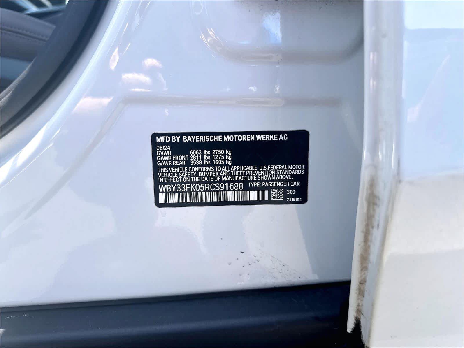 Certified 2024 BMW i5 eDrive40i w/ M Sport Package RWD image 21