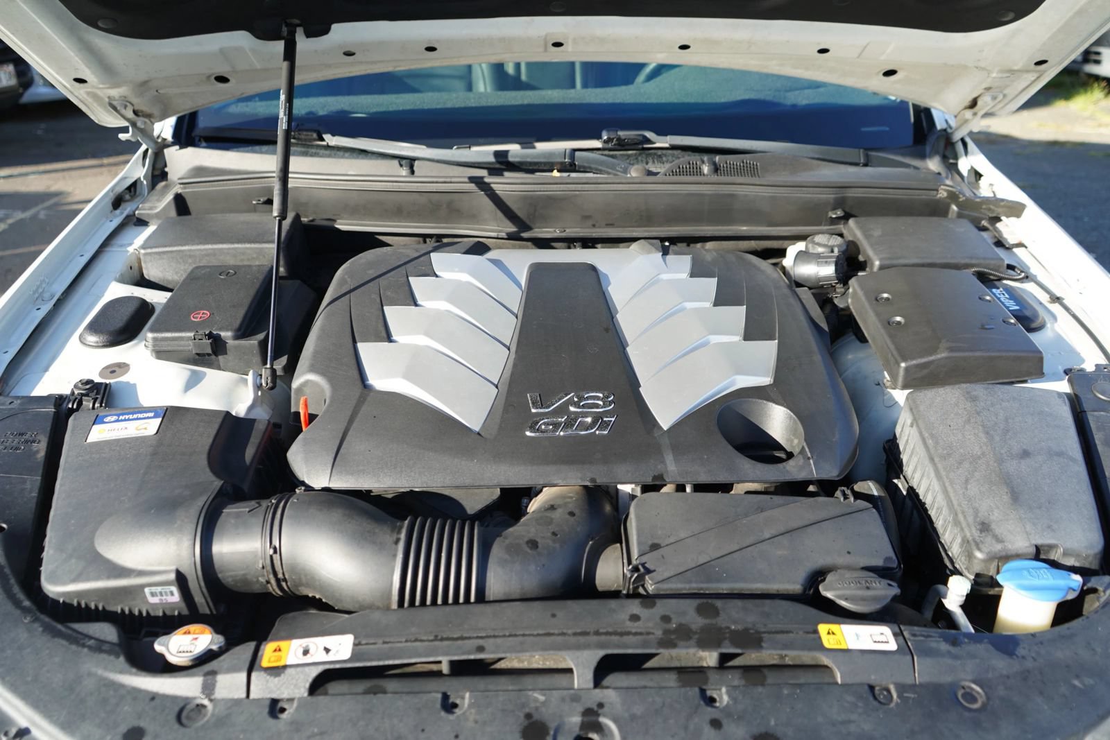 Used 2013 Hyundai Genesis 5.0 R-Spec RWD image 8