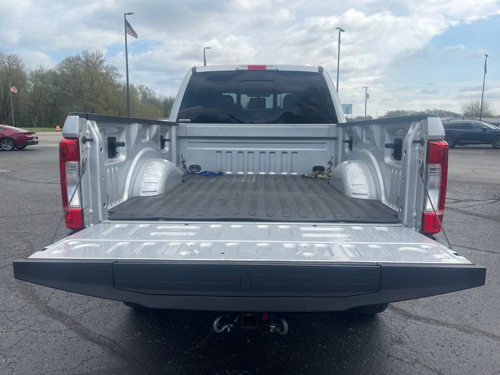 Used 2017 Ford F250 Lariat w/ Chrome Package image 6