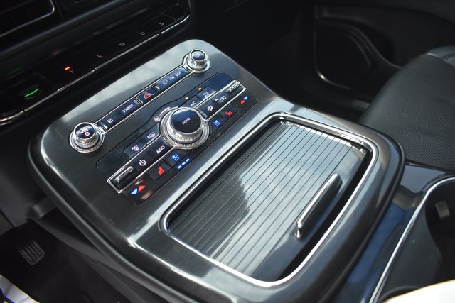 Used 2022 Lincoln Nautilus Reserve FWD image 28