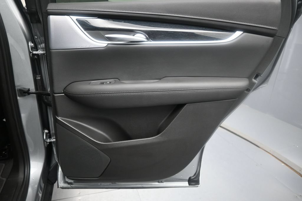 Used 2025 Cadillac XT5 Premium Luxury FWD image 29