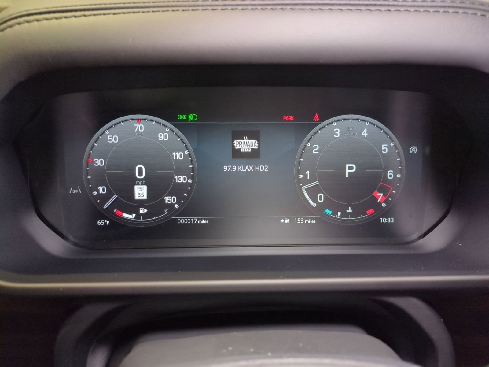 New 2026 Land Rover Defender 110 X-Dynamic SE image 18