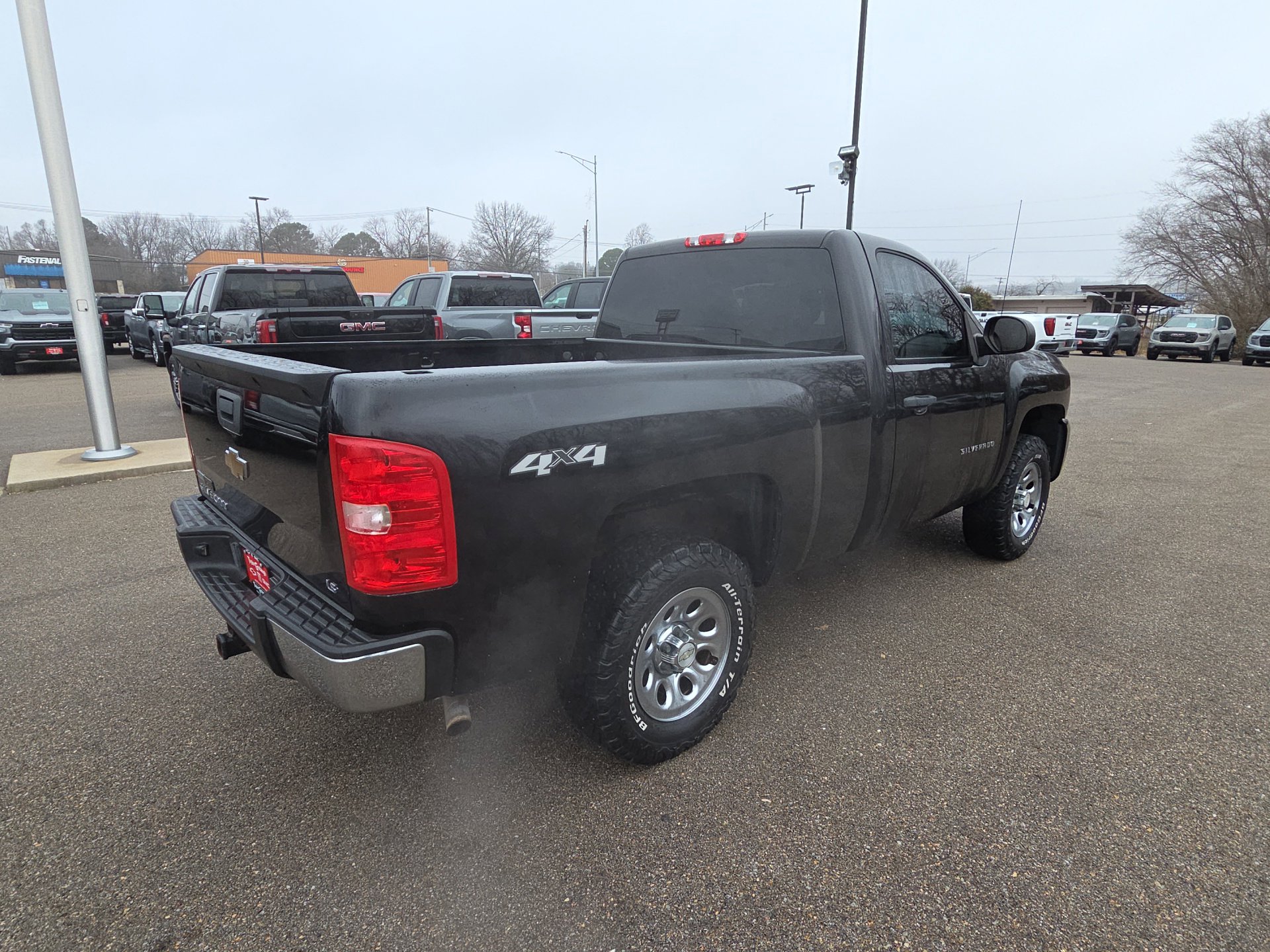 Used 2010 Chevrolet Silverado 1500 W/T w/ LS Package image 9
