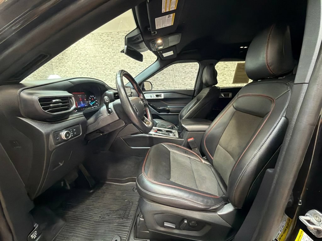 Used 2022 Ford Explorer ST-Line AWD/4WD image 24
