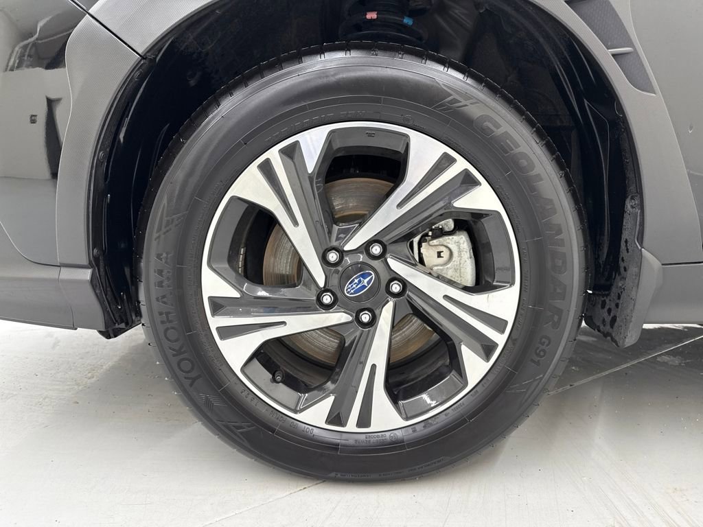 Certified 2025 Subaru Crosstrek 2.0i Premium image 9