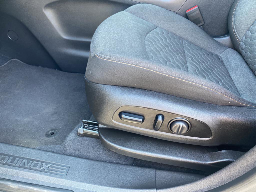 Used 2021 Chevrolet Equinox LT image 21