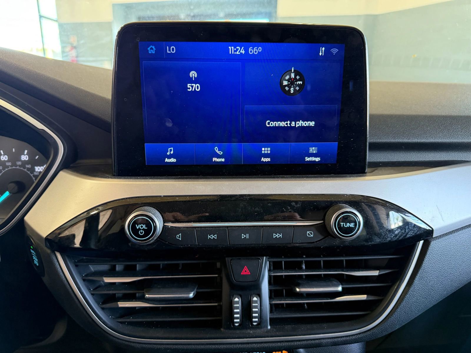 Used 2020 Ford Escape SE image 15