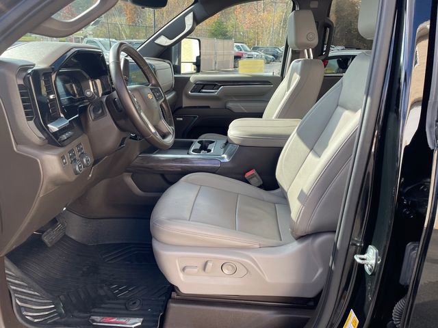 Used 2024 Chevrolet Silverado 2500 LTZ w/ LTZ Premium Package image 41