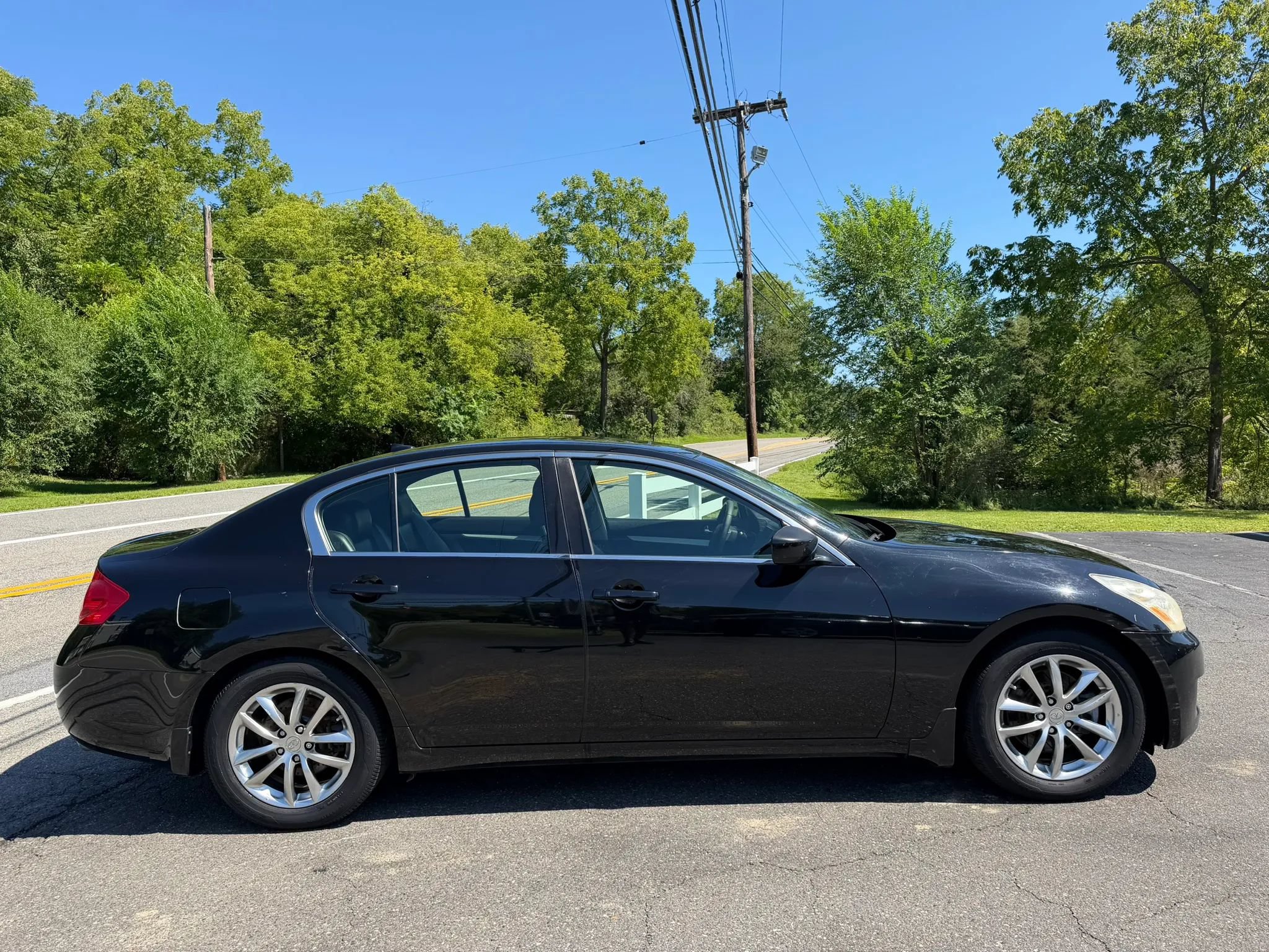 Used 2009 INFINITI G37 Journey w/ Premium Pkg RWD image 7