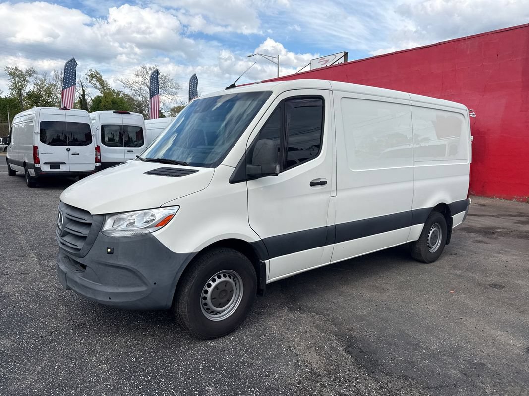 Used 2021 Mercedes-Benz Sprinter 1500 w/ Premium Package image 2