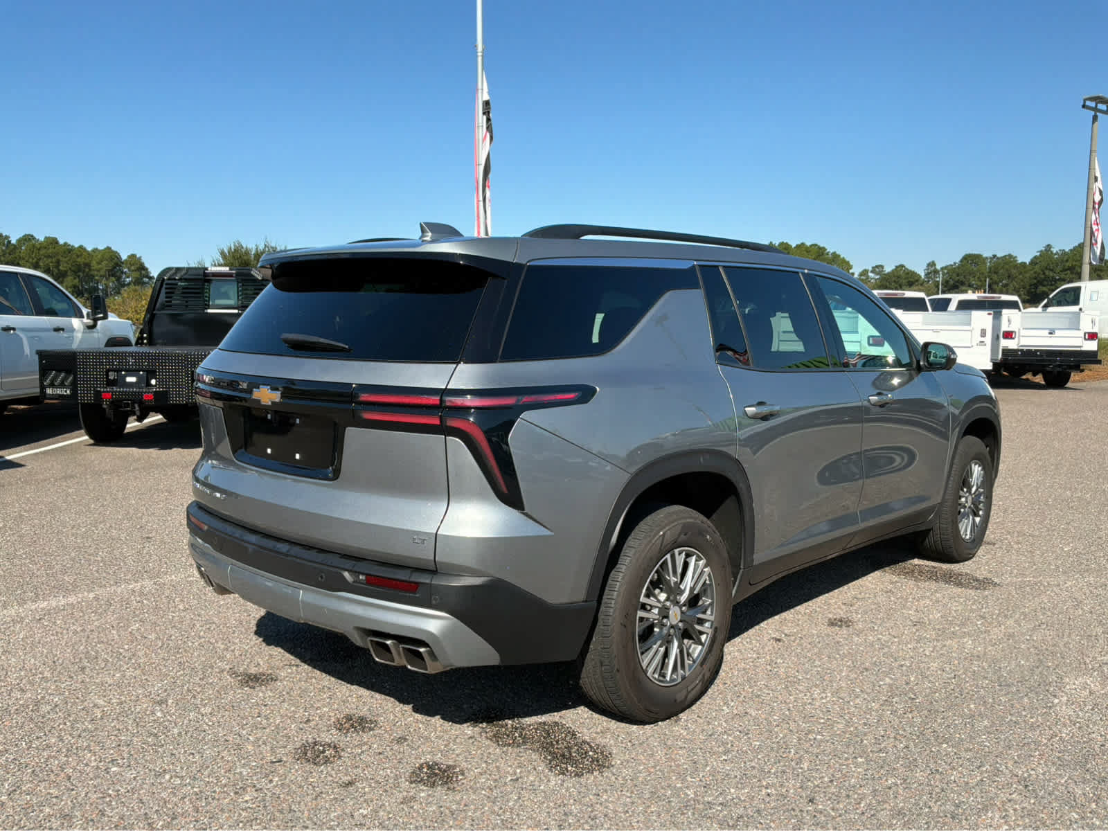 Used 2024 Chevrolet Traverse LT AWD/4WD image 5