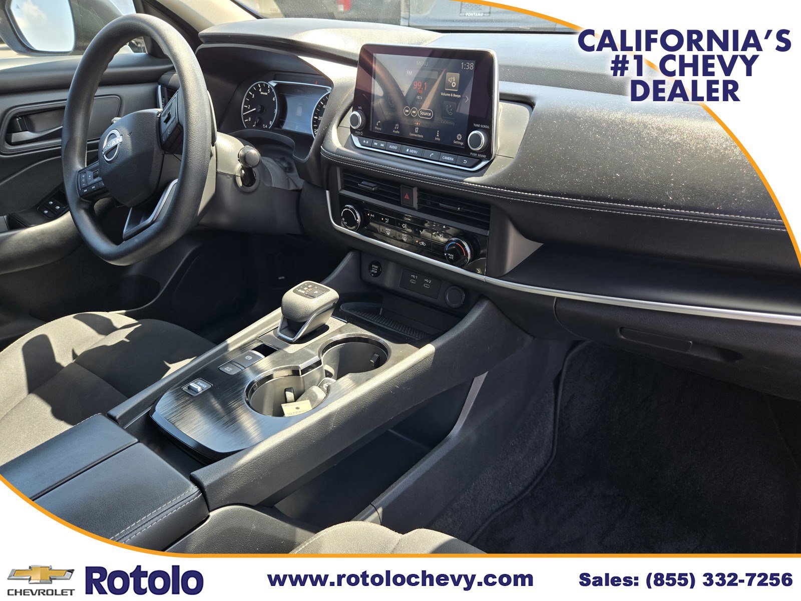 Used 2025 Nissan Rogue S image 9