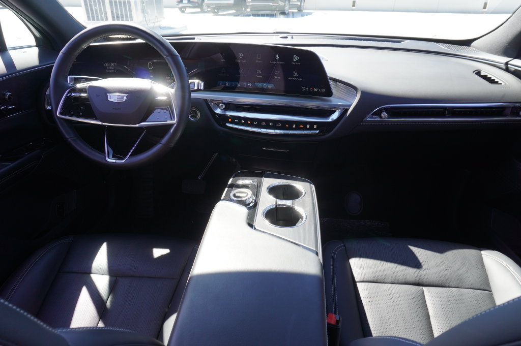 Certified 2024 Cadillac Lyriq Luxury RWD image 11