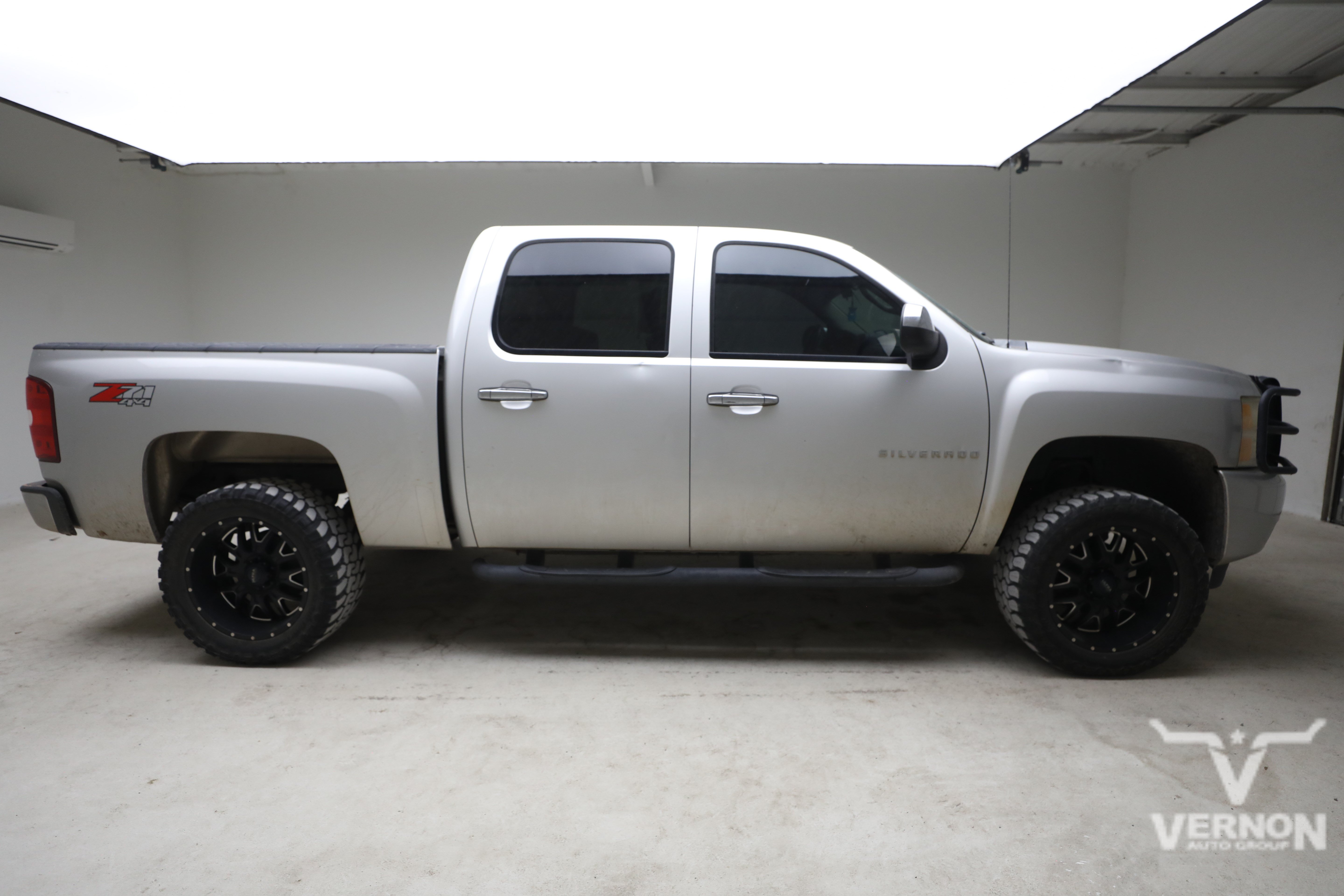 Used 2011 Chevrolet Silverado 1500 LT w/ Regional Value Package AWD/4WD image 5