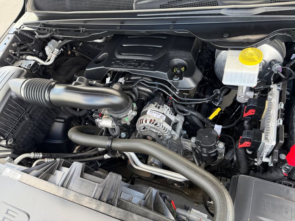 Used 2019 RAM 1500 Laramie AWD/4WD image 31