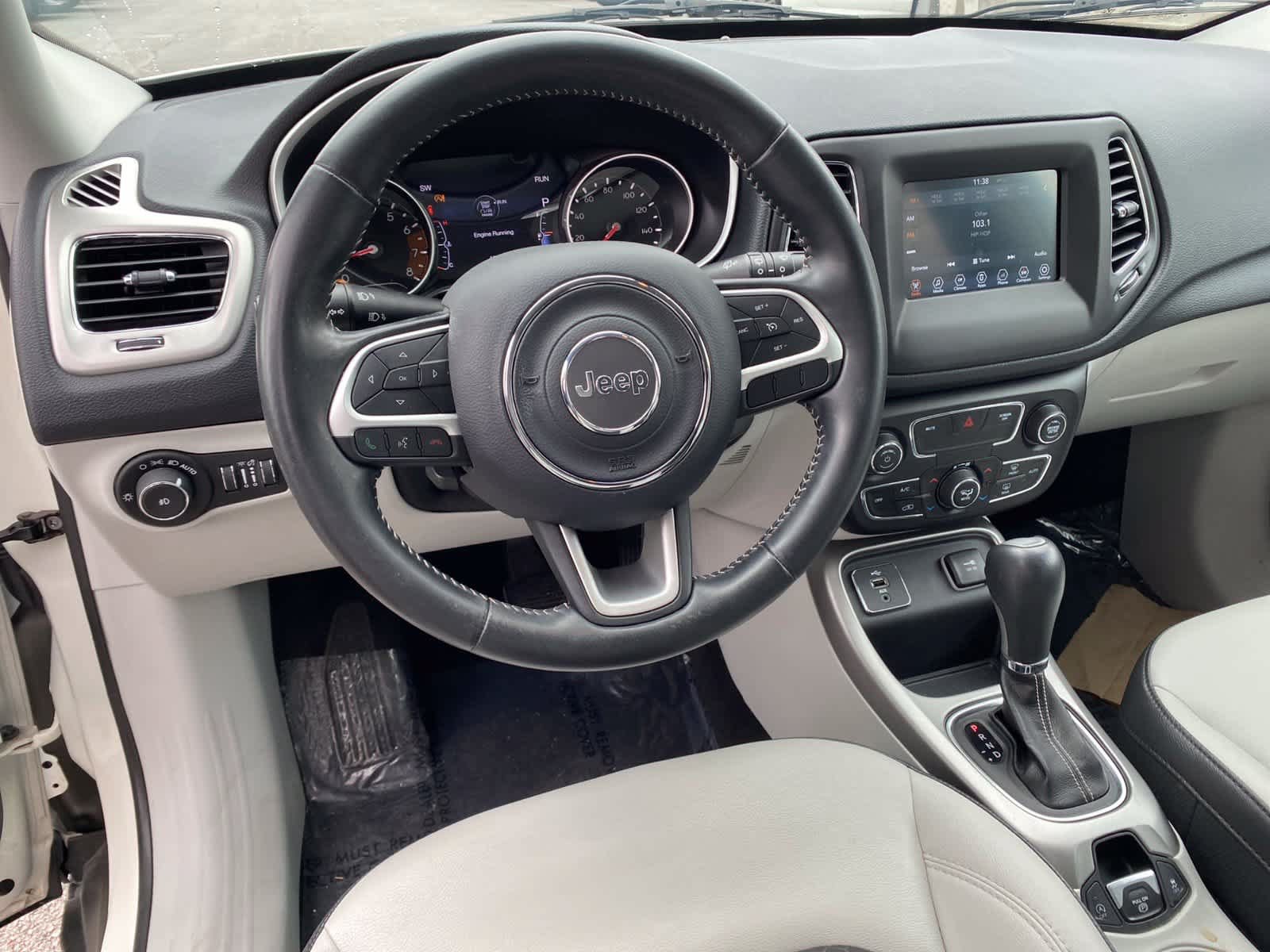 Used 2018 Jeep Compass Latitude w/ Popular Equipment Group FWD image 10