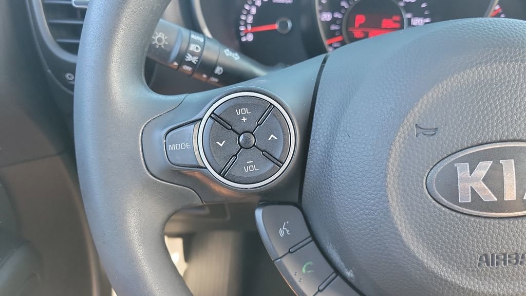 Used 2019 Kia Soul + image 24