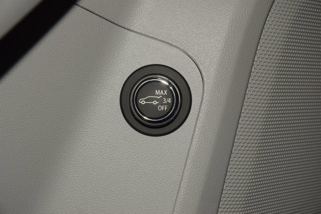 Used 2021 GMC Acadia SLE w/ Driver Convenience Package FWD image 49
