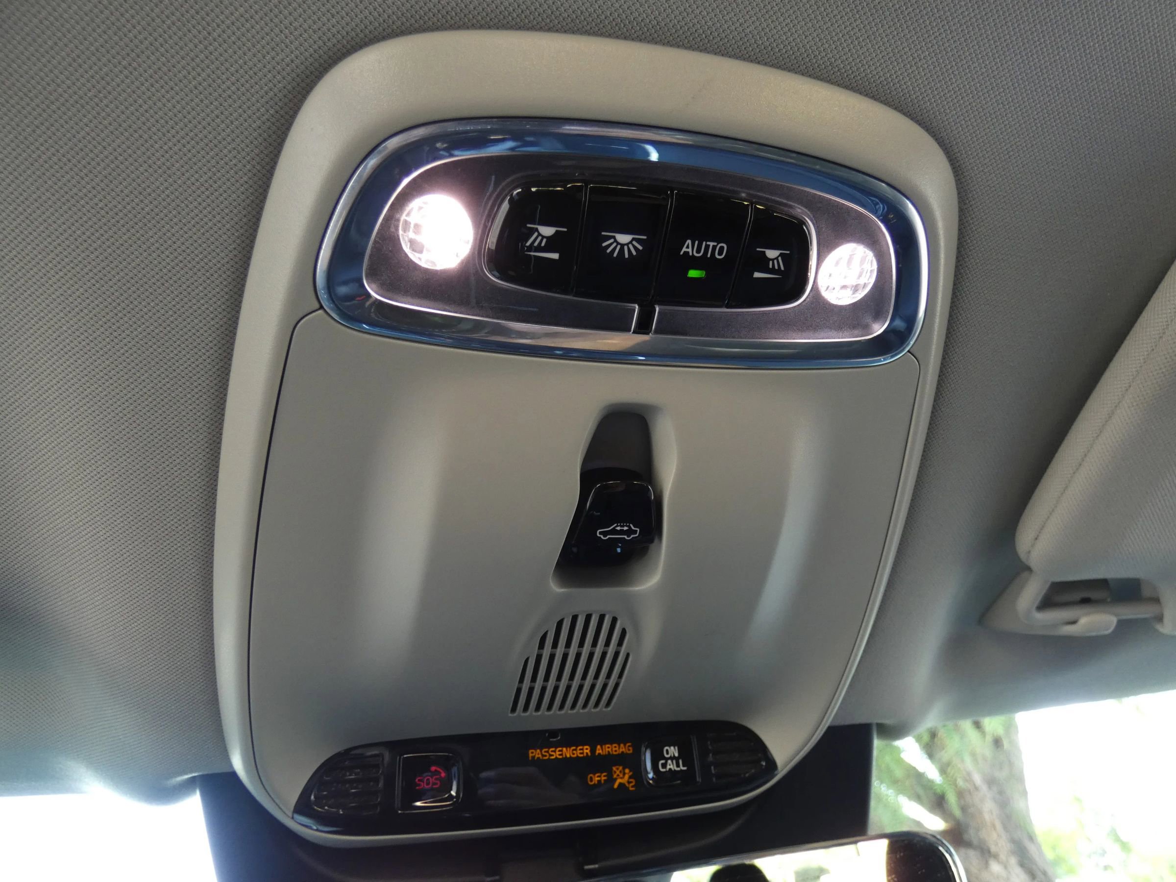 Used 2020 Volvo XC90 T6 Momentum image 64