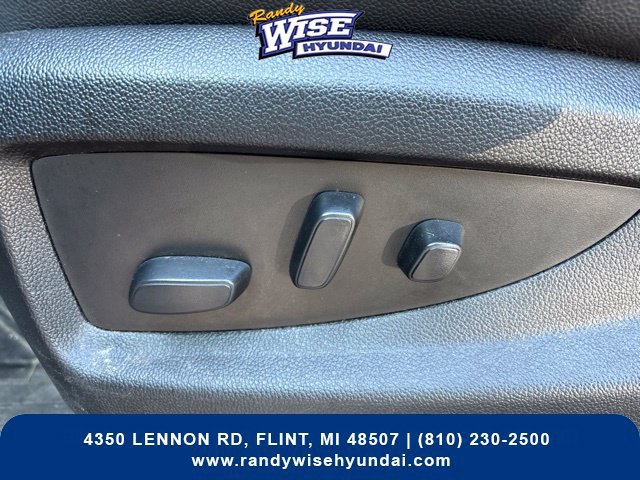 Used 2020 Chevrolet Suburban LT AWD/4WD image 14
