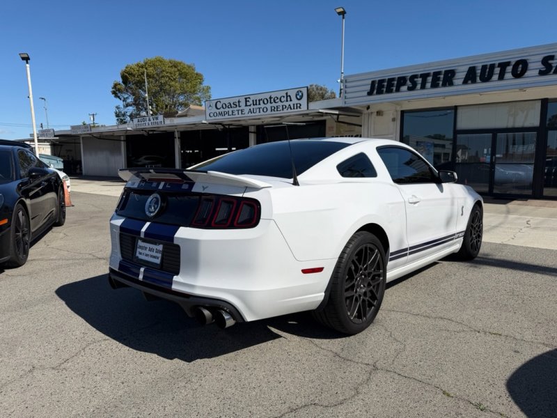 Used 2014 Ford Mustang Shelby GT500 w/ Equipment Group 821A RWD image 4