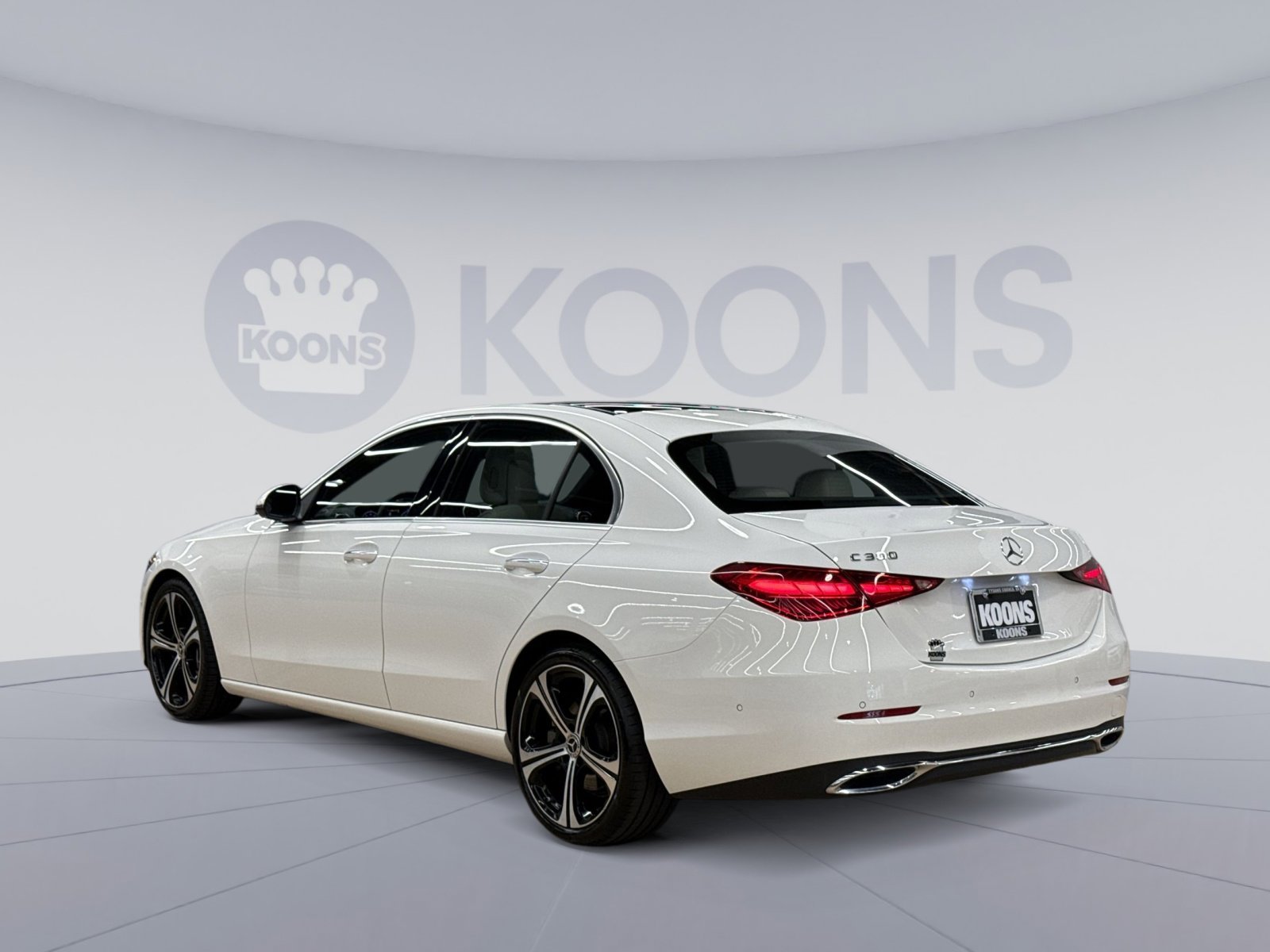 Used 2025 Mercedes-Benz C 300 Sedan image 8